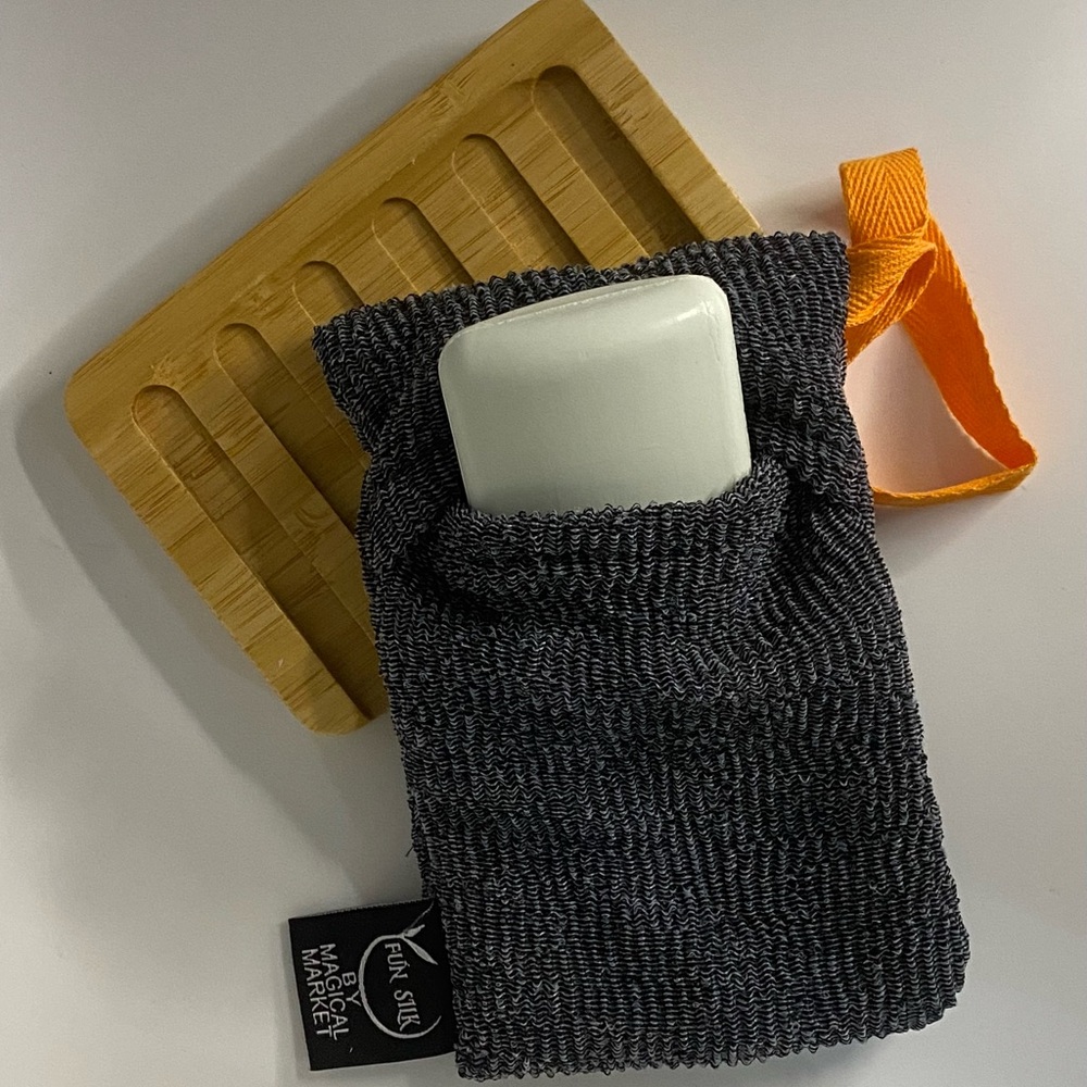 2 Soap Pouch & Saver Pocket, Exfoliating Body Scrubber Shower Sponge, Soap Bags